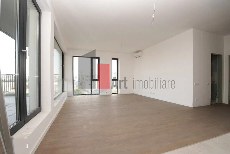 Nerva Traian, adiacent, penthouse, view panoramic, nelocuit.
