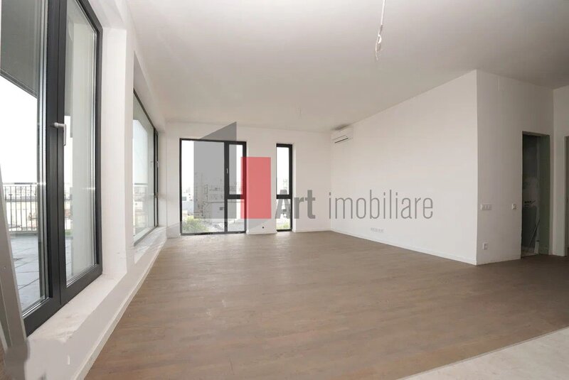 Nerva Traian, adiacent, penthouse, view panoramic, nelocuit.