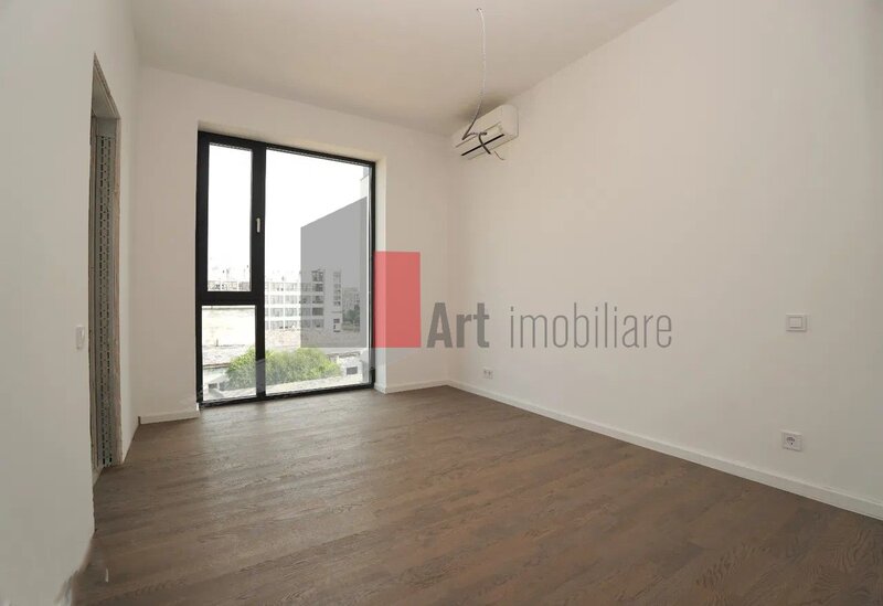 Nerva Traian, adiacent, penthouse, view panoramic, nelocuit.